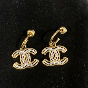 Chanel earrings 💯% Authentic